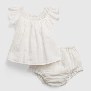 GAP Baby Toddler Girls White Crinkle Gauze Crochet Dress & Bloomer Set 3-6M